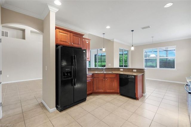 9704 Cobalt Cove CIR, Naples, FL 34120