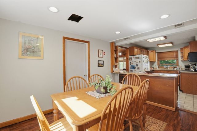 134 Peninsula Drive, Lunenburg, MA 01462