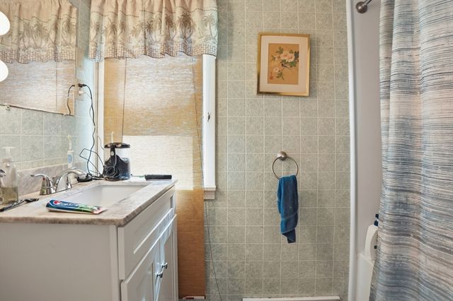 134 Peninsula Drive, Lunenburg, MA 01462