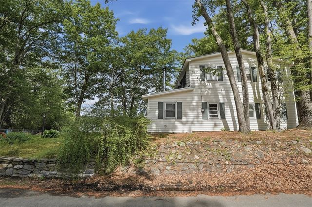 134 Peninsula Drive, Lunenburg, MA 01462