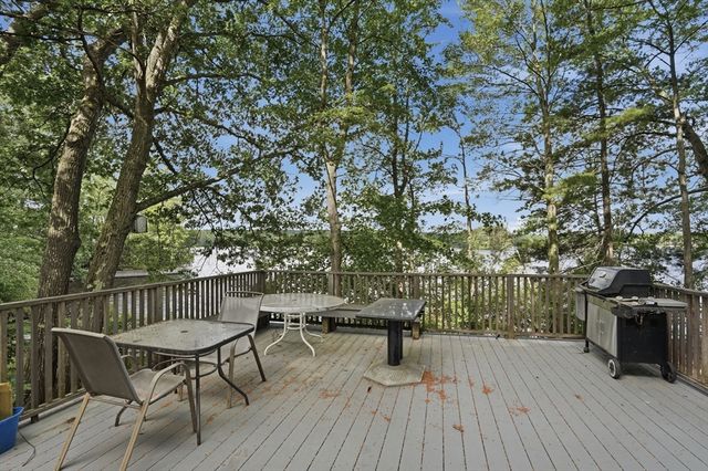 134 Peninsula Drive, Lunenburg, MA 01462