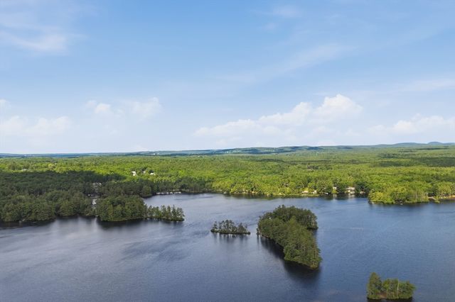 134 Peninsula Drive, Lunenburg, MA 01462