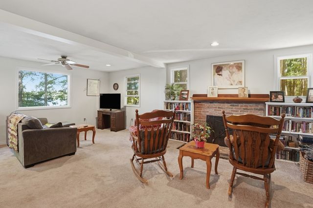 134 Peninsula Drive, Lunenburg, MA 01462