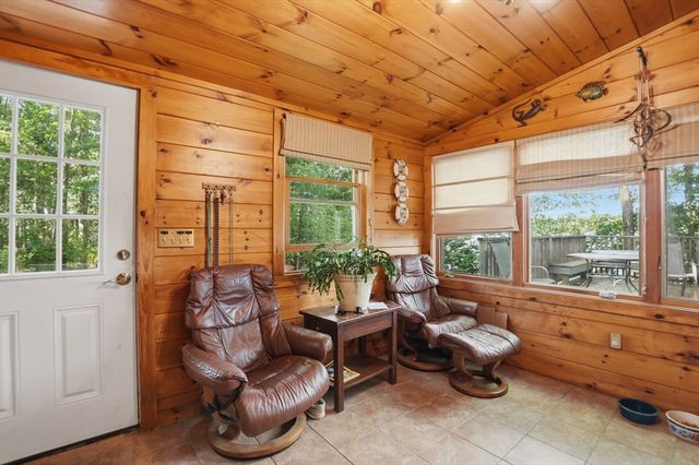 134 Peninsula Drive, Lunenburg, MA 01462