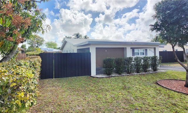 8116 NW 72nd Avenue, Tamarac, FL 33321