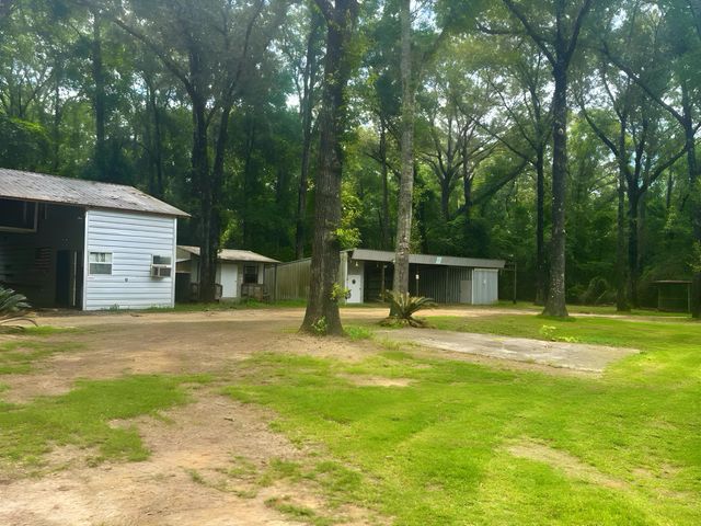 6455 Co Highway 0605, Defuniak Springs, FL 32433