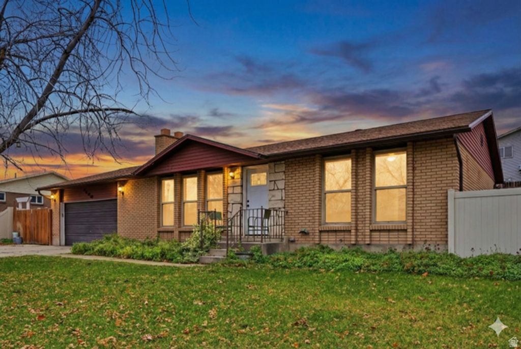 5758 S BENNION DR, Taylorsville, UT 84129