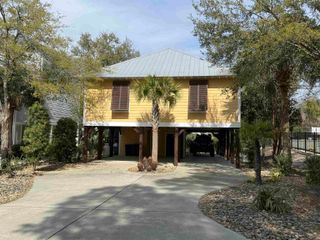 1708 25th Ave. N, North Myrtle Beach, SC 29582