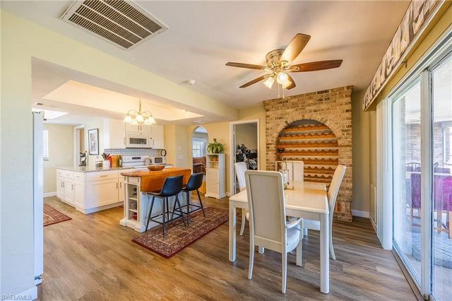 238 SE 9th TER, Cape Coral, FL 33990