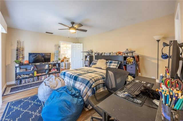 238 SE 9th TER, Cape Coral, FL 33990