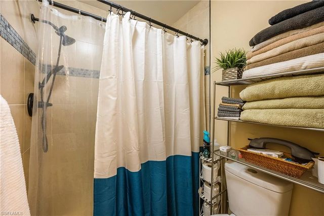 238 SE 9th TER, Cape Coral, FL 33990