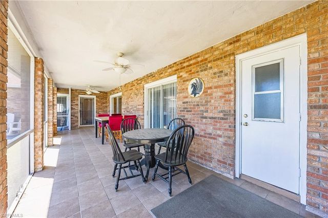 238 SE 9th TER, Cape Coral, FL 33990