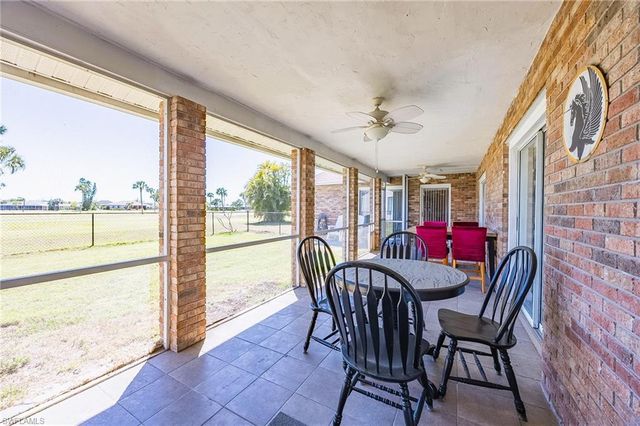 238 SE 9th TER, Cape Coral, FL 33990