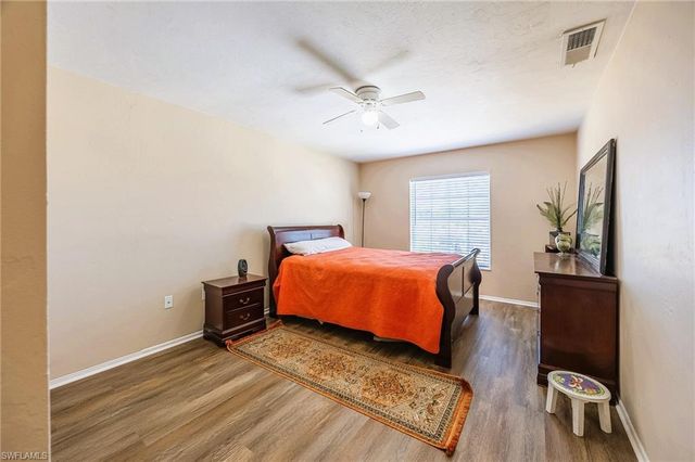 238 SE 9th TER, Cape Coral, FL 33990