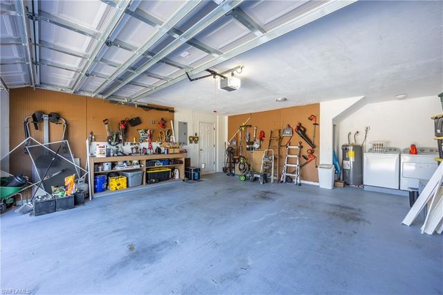 238 SE 9th TER, Cape Coral, FL 33990