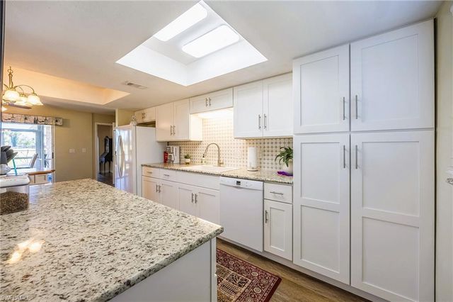 238 SE 9th TER, Cape Coral, FL 33990