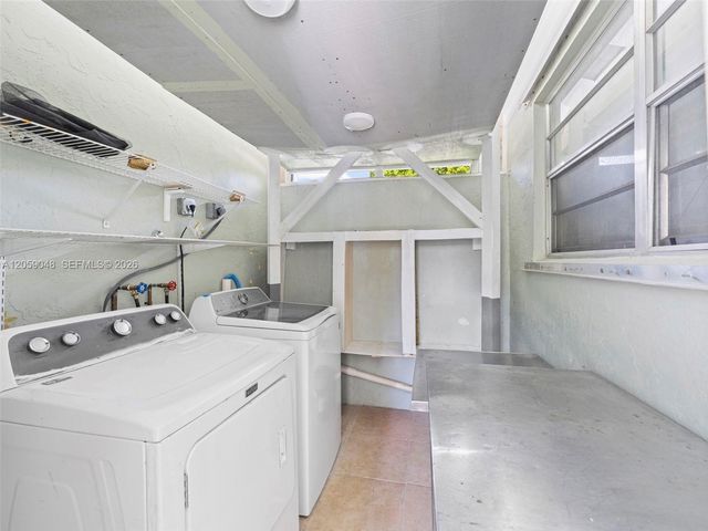 1378 Osprey Ct, Homestead, FL 33035