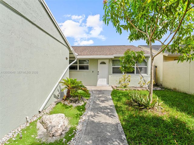 1378 Osprey Ct, Homestead, FL 33035