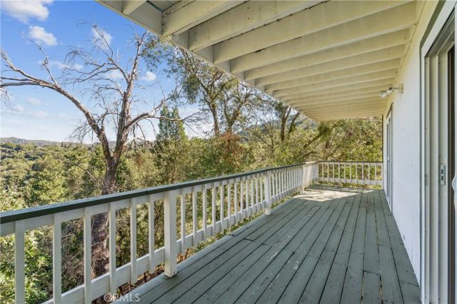 24798 Edelweiss, Crestline, CA 92325