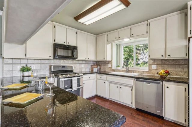 24798 Edelweiss, Crestline, CA 92325