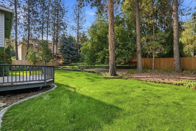 1312 E Brierwood Dr, Spokane, WA 99218
