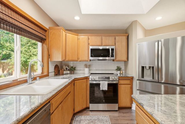 1312 E Brierwood Dr, Spokane, WA 99218
