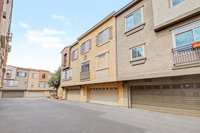 16825 N 14th Street Unit 49, Phoenix, AZ 85022