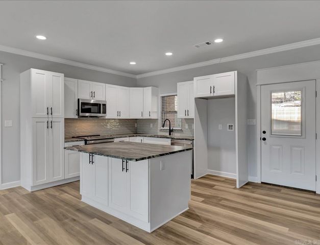 134 Jet Circle, Hot Springs, AR 71913