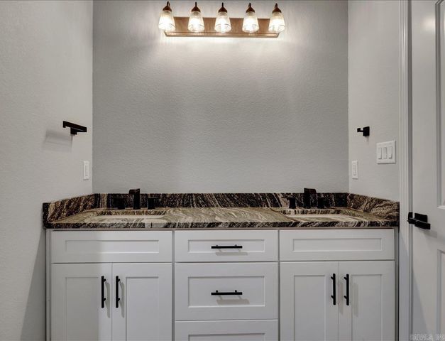 134 Jet Circle, Hot Springs, AR 71913