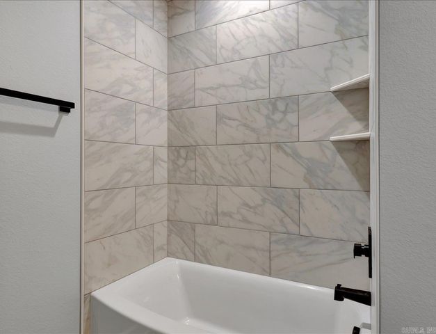 134 Jet Circle, Hot Springs, AR 71913