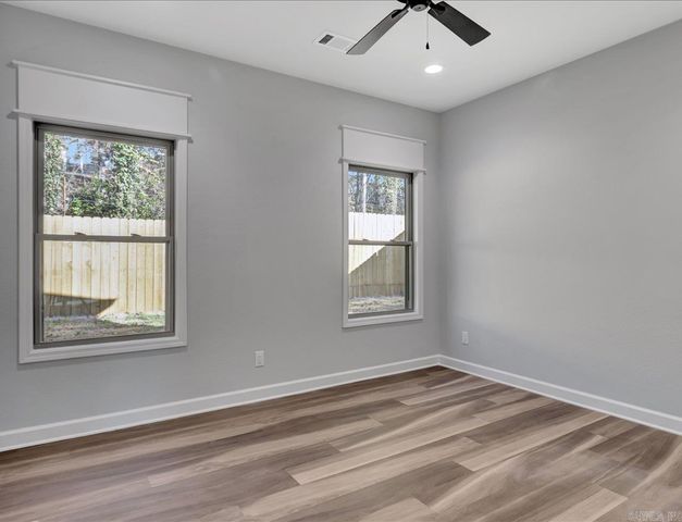 134 Jet Circle, Hot Springs, AR 71913