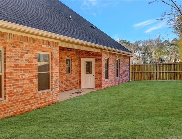 134 Jet Circle, Hot Springs, AR 71913