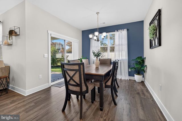 101 CONGRESSIONAL CT, Moorestown, NJ 08057