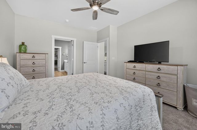 101 CONGRESSIONAL CT, Moorestown, NJ 08057