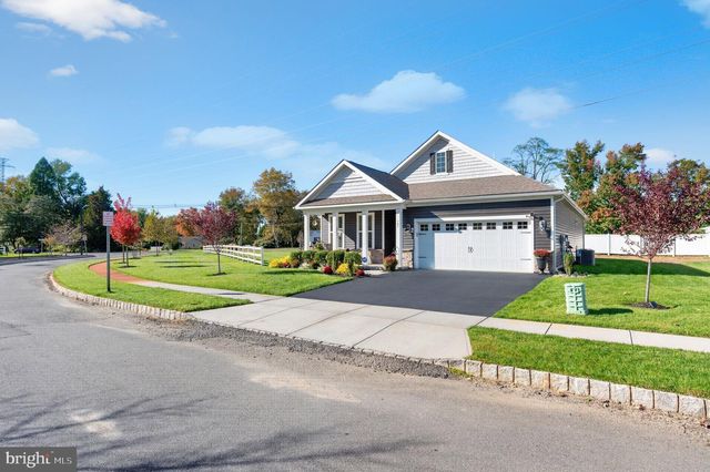 101 CONGRESSIONAL CT, Moorestown, NJ 08057