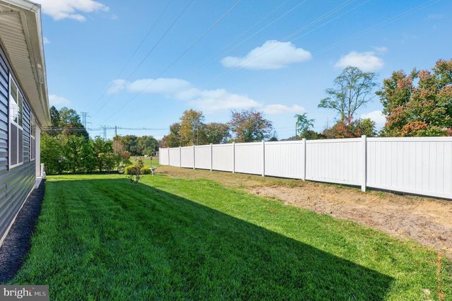101 CONGRESSIONAL CT, Moorestown, NJ 08057