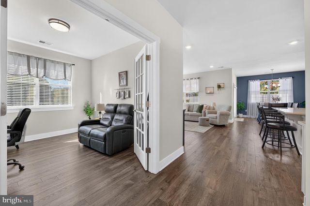 101 CONGRESSIONAL CT, Moorestown, NJ 08057