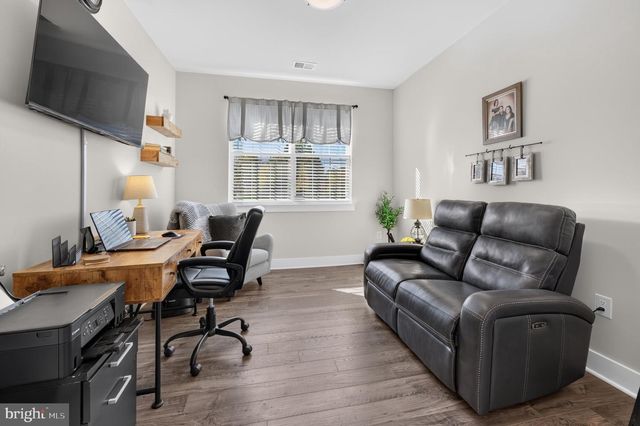 101 CONGRESSIONAL CT, Moorestown, NJ 08057