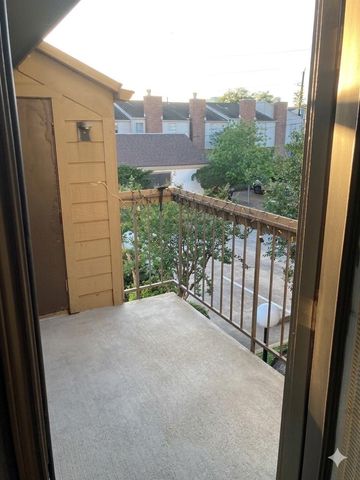 10049 Westpark Drive 132, Houston, TX 77042