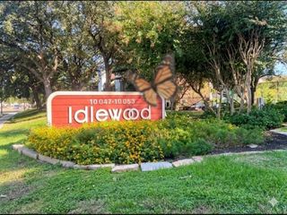 10049 Westpark Drive 132, Houston, TX 77042