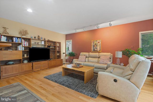 6913 ANNABEL CT, Columbia, MD 21044