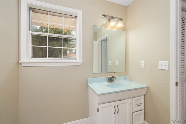 6926 Valley Lake, Cottondale, AL 35453