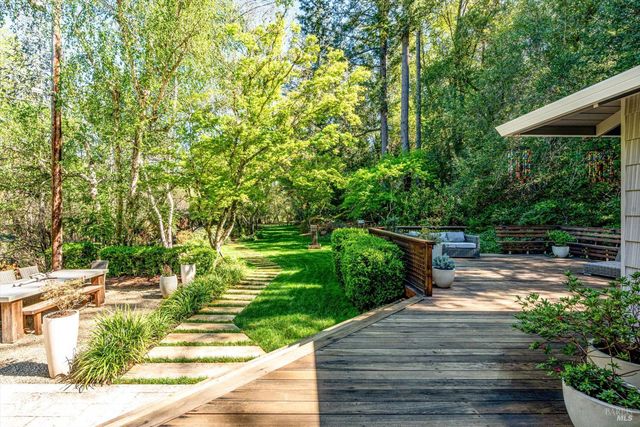 850 Conn Valley Rd, St. Helena, CA 94574