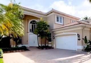 3944 194th Trail, Sunny Isles Beach, FL 33160