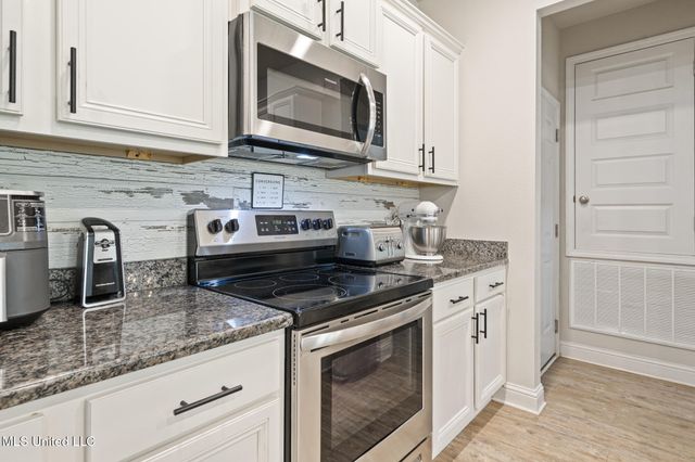 5367 Overland Drive, Biloxi, MS 39532