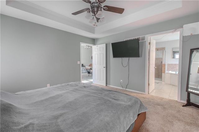 2500 Twin Oaks Drive, Harrisonville, MO 64701