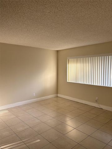 1835 Meadows Circle, Boynton Beach, FL 33436