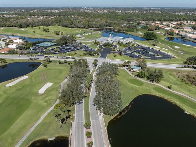 404 PINEWOOD LAKE DRIVE, Venice, FL 34285