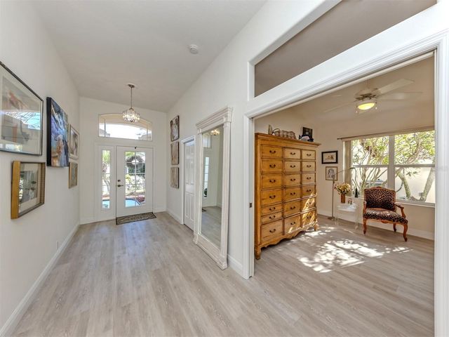 404 PINEWOOD LAKE DRIVE, Venice, FL 34285