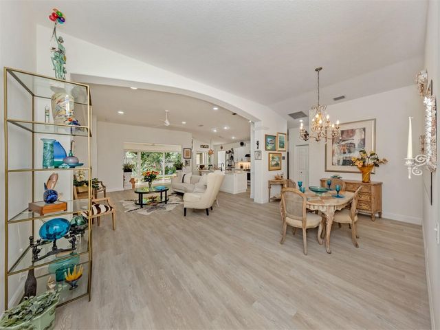 404 PINEWOOD LAKE DRIVE, Venice, FL 34285